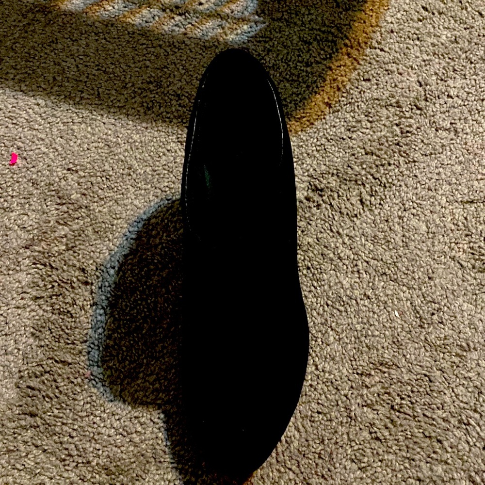 Black heel